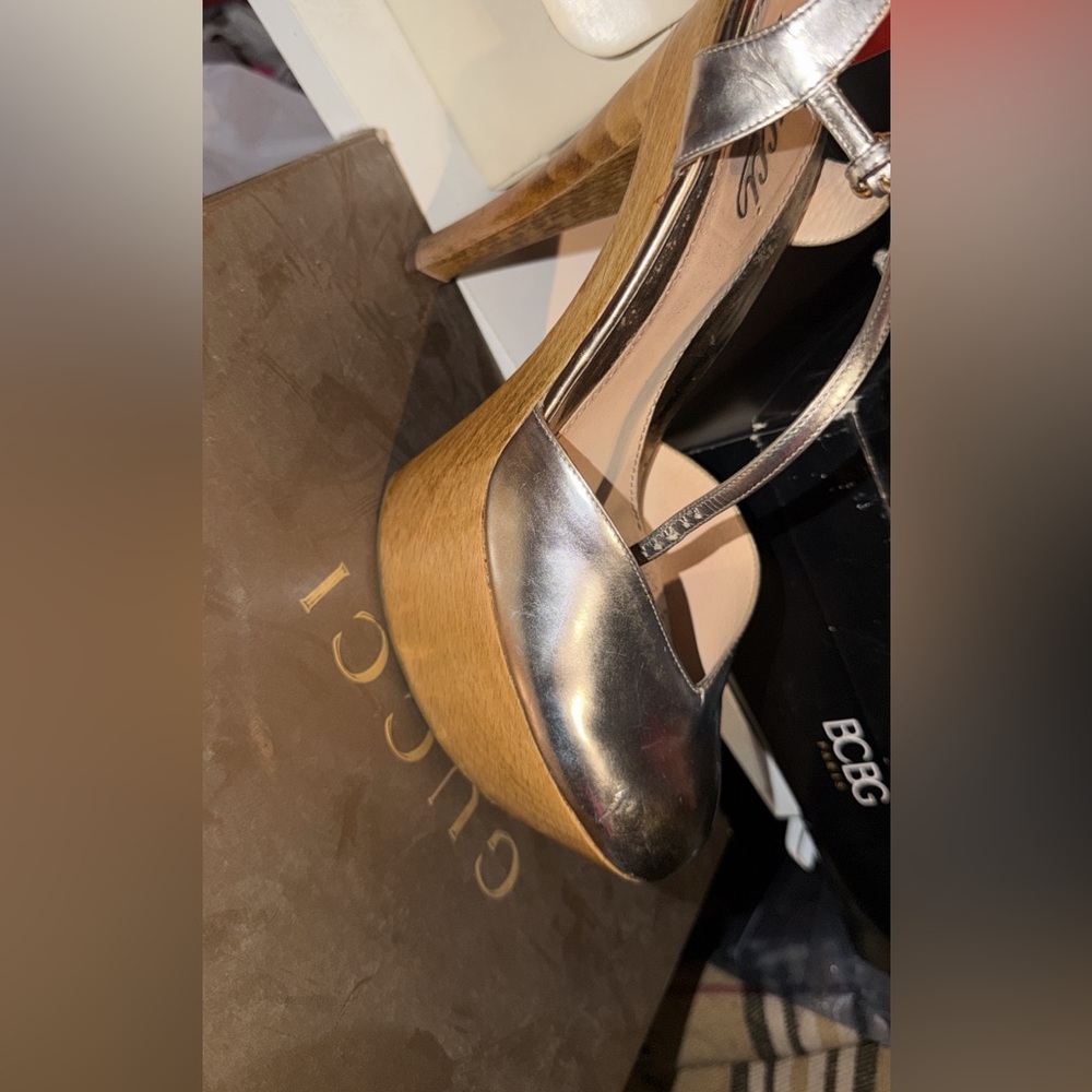 Gucci Metallic Gold Platform Heels
